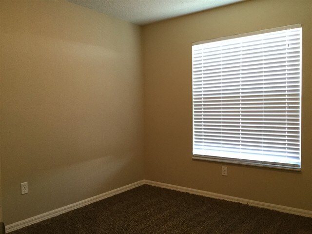 Building Photo - 932 Jade Forest Ave