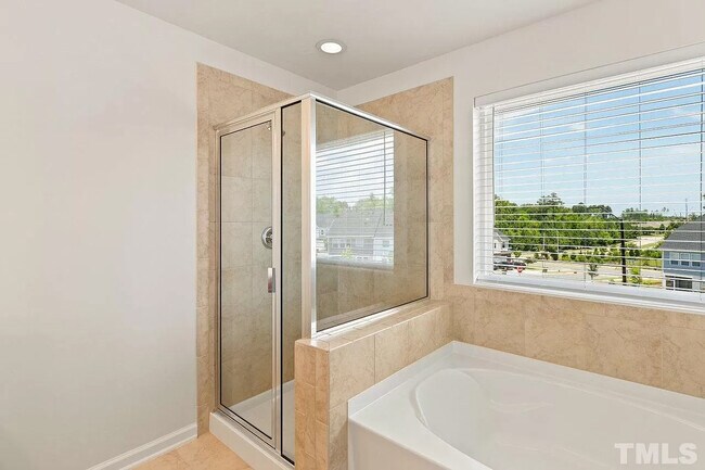 Building Photo - 815 Bristol Bridge Dr