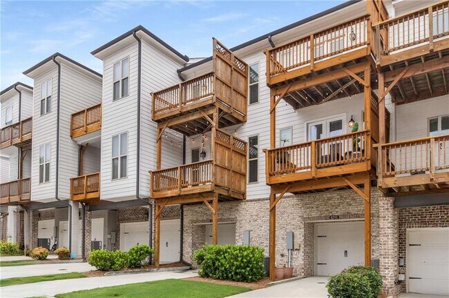 Building Photo - 4312 Parkside Pl