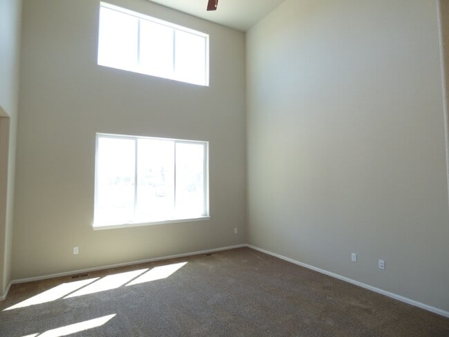 Building Photo - Lovely 2 Story Home in Windsor's Raindance Community! Corner Lot!