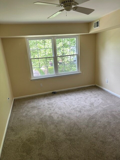 Building Photo - 3315 Johns Ct