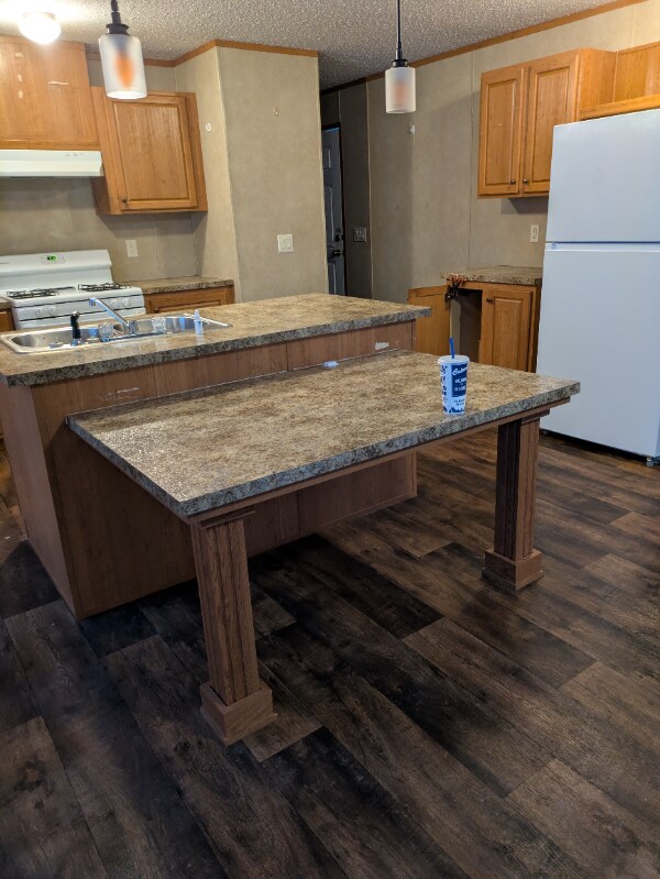 Building Photo - 1754 W Springville Rd