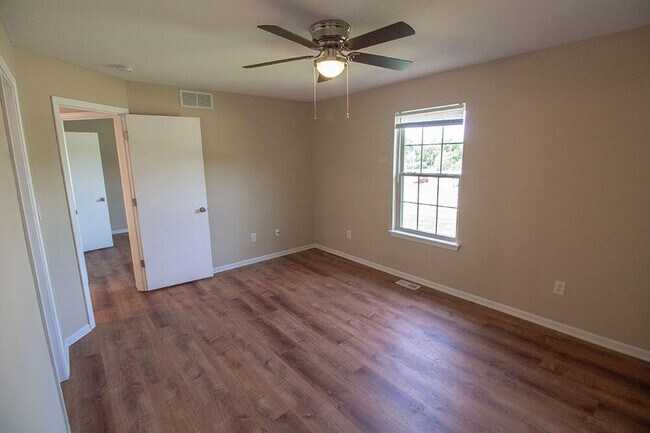 Building Photo - 5307 Currituck Ln
