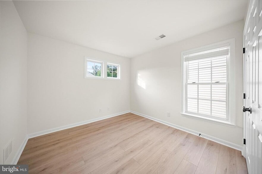 Building Photo - 12399 Brown Fox Way