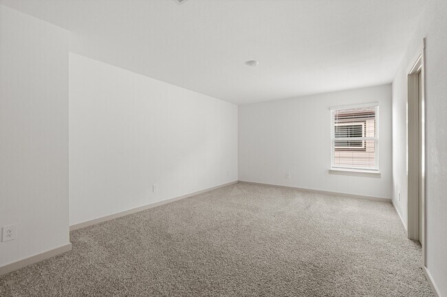 Building Photo - 29231 Red Rocks Pk Dr