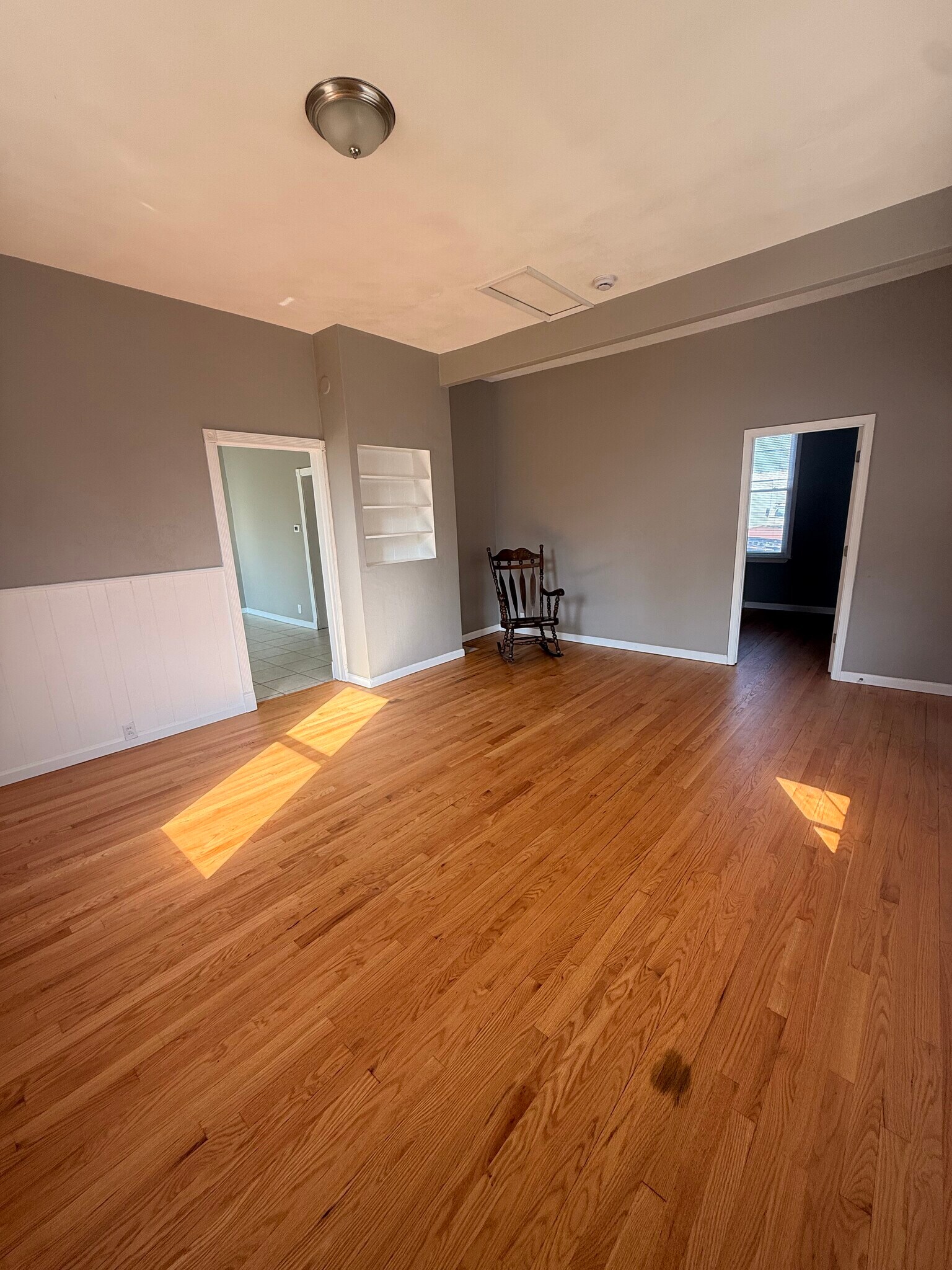 Living Room - 401 S 22nd St