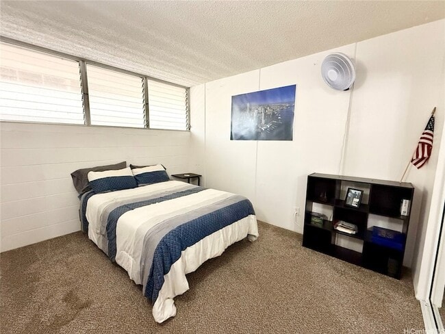 Building Photo - 95-2031-2031 Waikalani Pl