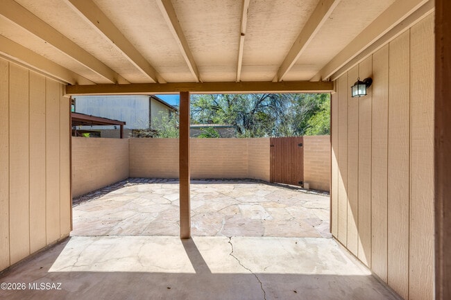 Building Photo - 3362 E Fort Lowell Rd