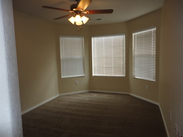 Building Photo - 529 Sunny Meadows Dr NE