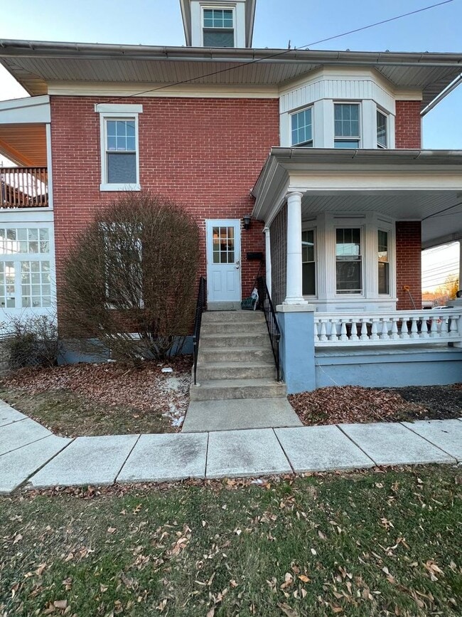 Building Photo - 4216 W Penn Ave