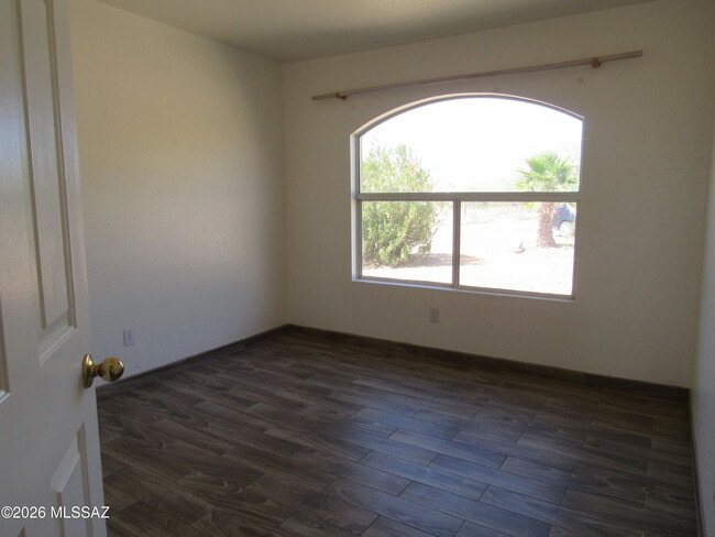 Building Photo - 221 Cam Mirador
