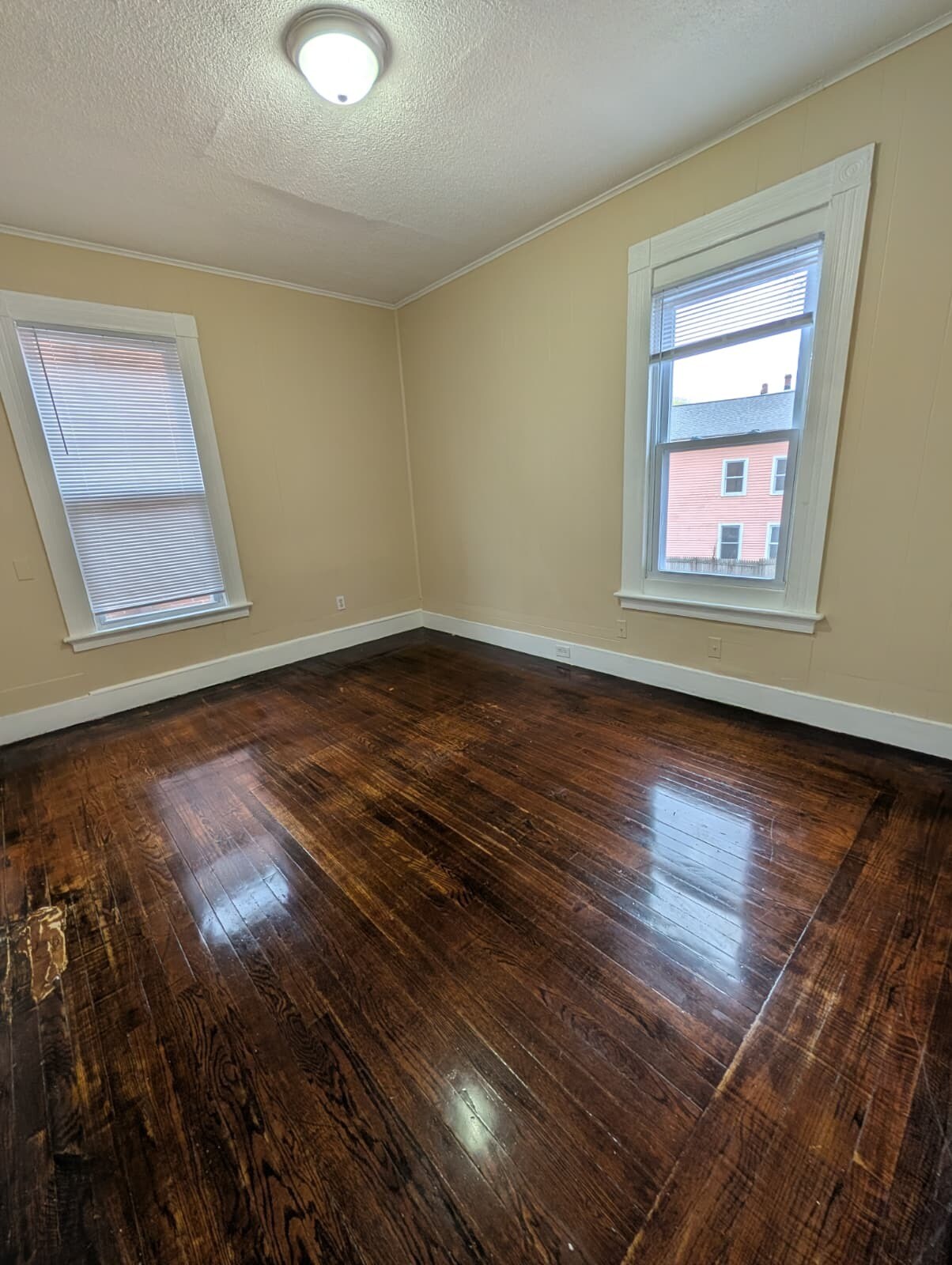 Building Photo - 92 Sylvan Ave