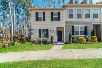 Building Photo - Spacious 3-Bed / 2.5-Bath Townhome with Open Floor Plan & Assigned Parking – Convenient to Downto...