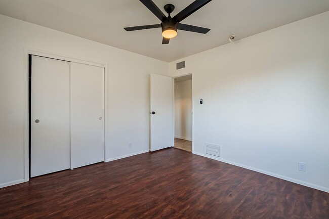 Building Photo - Updated home in Chandler!