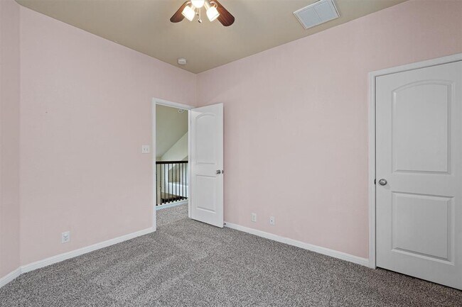 Building Photo - 7337 Menchaca Rd