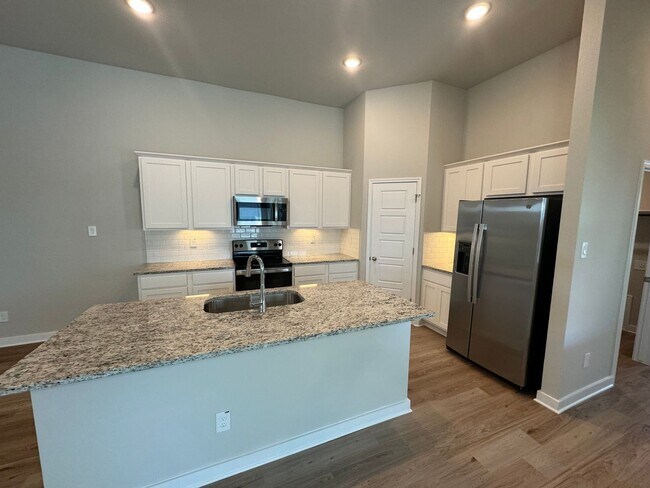 Building Photo - 784 Staglin St