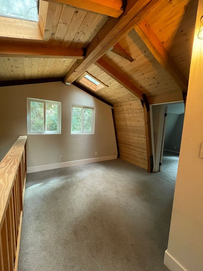 Building Photo - 1015 Square Foot Hill top private Two + be...