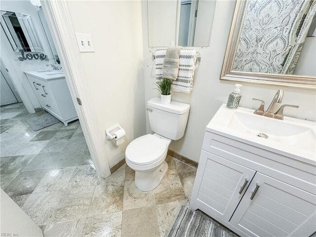 Building Photo - WATERFRONT 5 BEDROOM/4 BATH IN VIRGINIA BEACH! READY FOR RENT!!