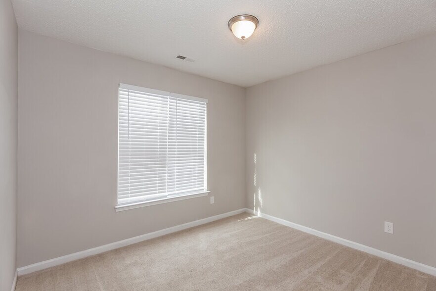 Building Photo - 1715 Harte Cir