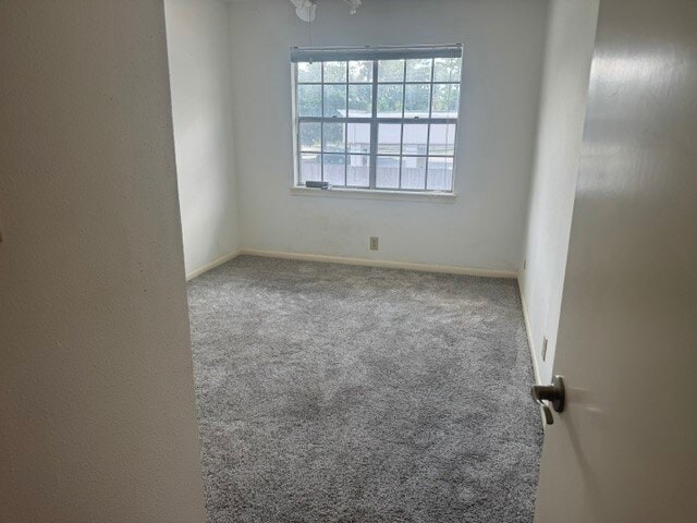 Building Photo - 12662 Rip Van Winkle Dr
