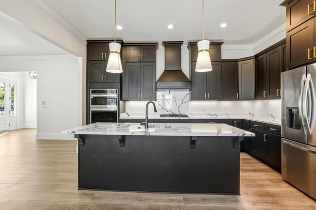 Building Photo - 4056 Biltmore Ave