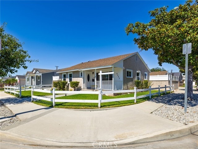 Building Photo - 4503 Bulova St