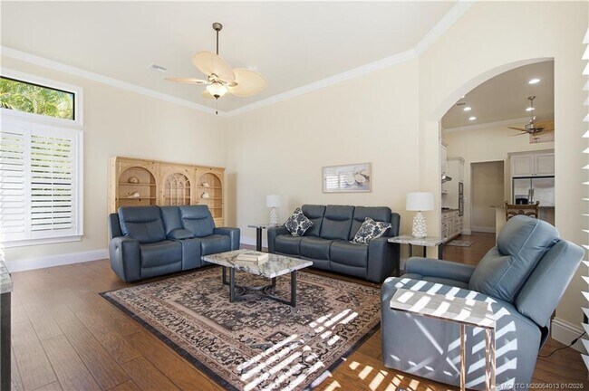 Building Photo - 109 SE Fiore Bello