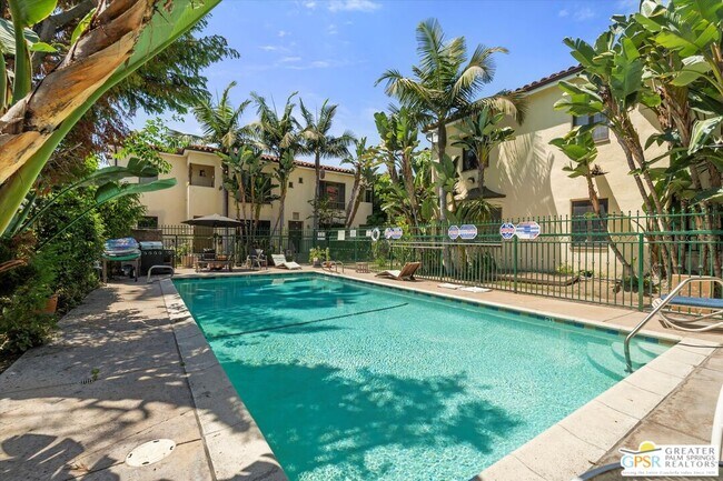 Building Photo - 1115 S Ogden Dr