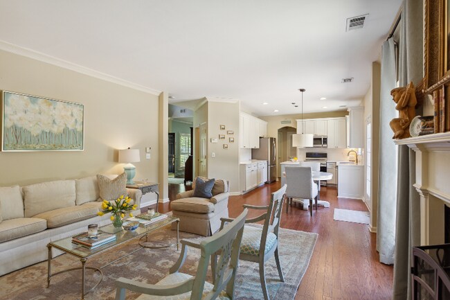 Building Photo - 4545 Chelton Ct SE