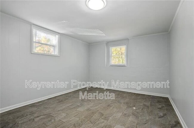 Building Photo - 1056 Azalea Cir NE