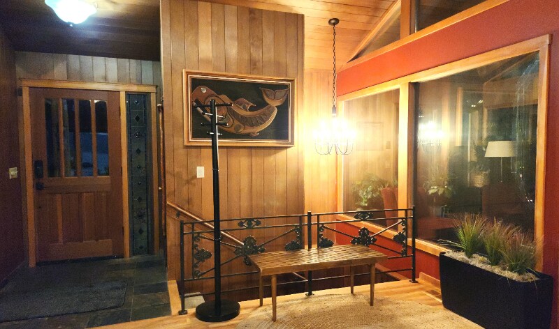 Building Photo - 1231 Chuckanut Dr