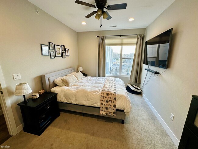 Building Photo - 3 br, 3 bath Townhome - 5743 West 17th Avenue