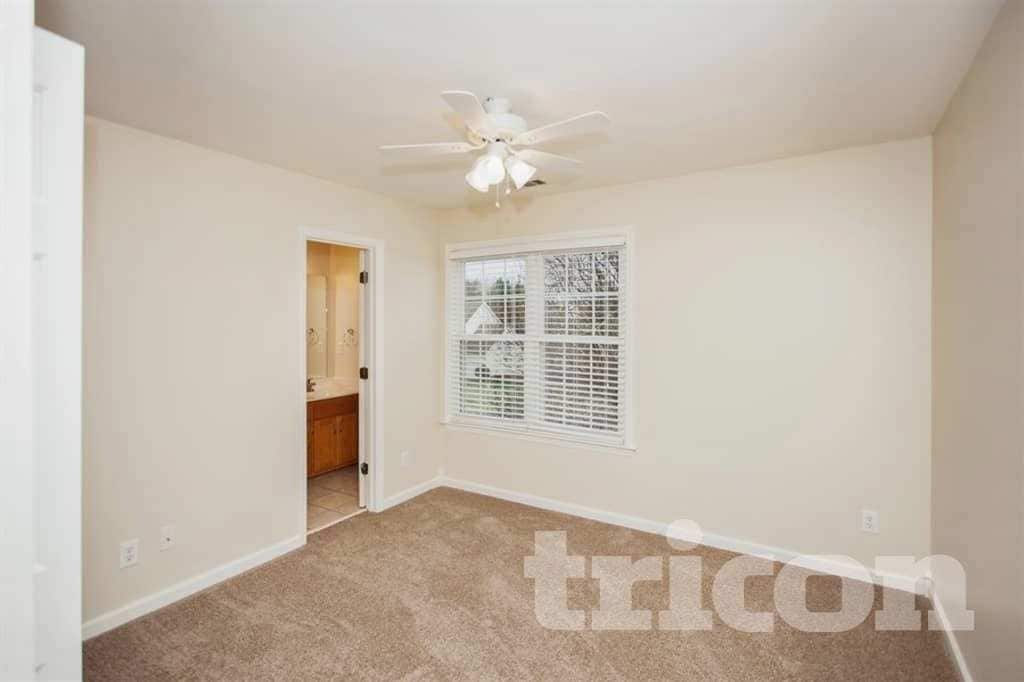 Building Photo - 2678 Douglas Ln