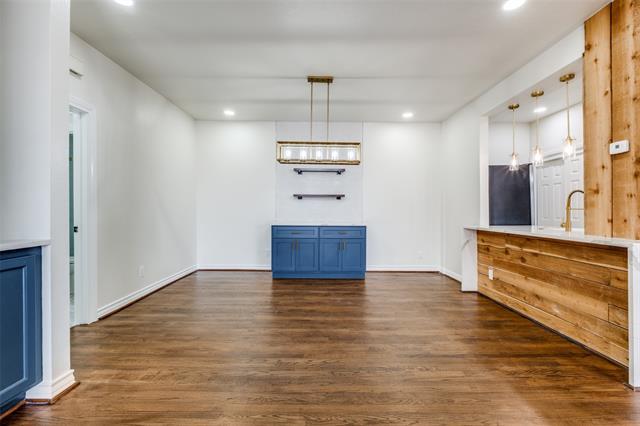 Building Photo - 3208 Cole Ave