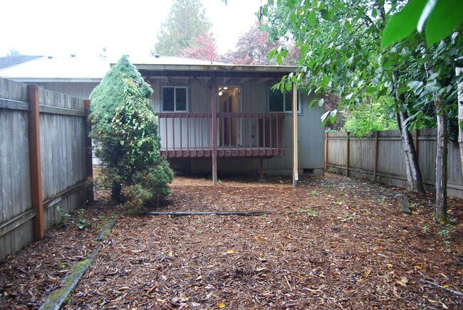 Building Photo - Charming 2 Bedroom 1.5 Bathroom in Tigard