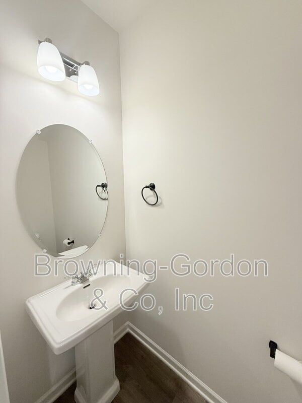 Building Photo - 5088 Dayflower Dr