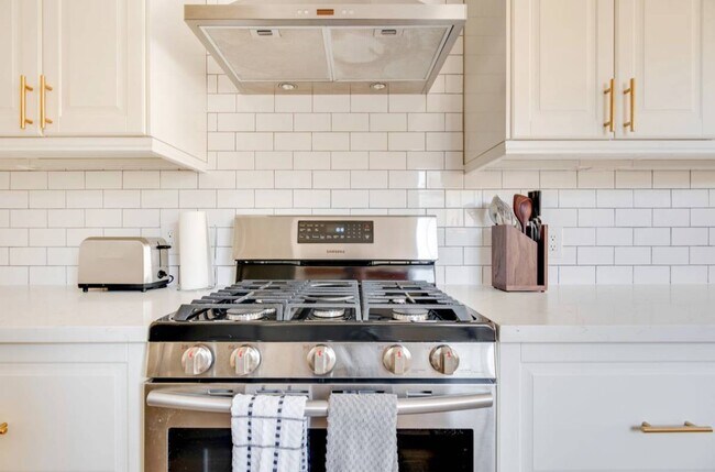 Building Photo - 12429 Wagner St