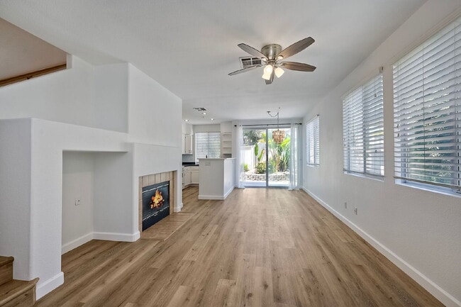 Building Photo - Cozy Condo  Saxony at Encinitas Ranch