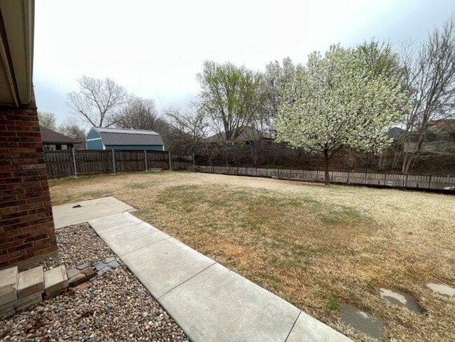 Building Photo - New Paint! 3 beds, 2 full baths, 2 car garage home for rent in S. OKC and Moore schools!