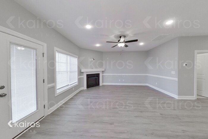 Building Photo - 3713 Oak Leaf Wy
