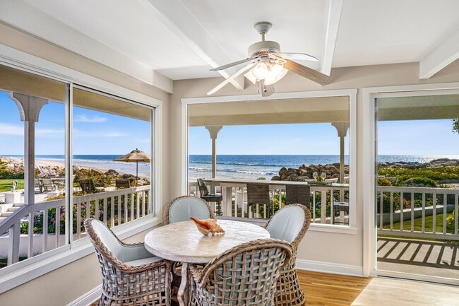 Building Photo - 867 Sand Point Rd