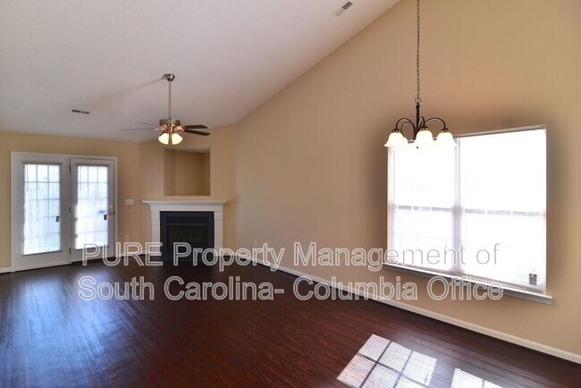 Building Photo - 112 Palm Ct