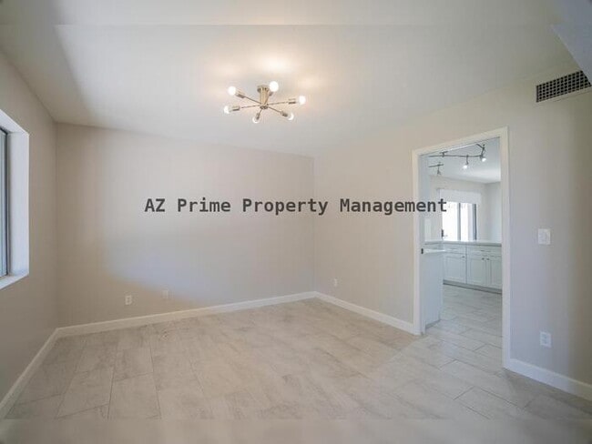 Building Photo - 16630 N 67th St