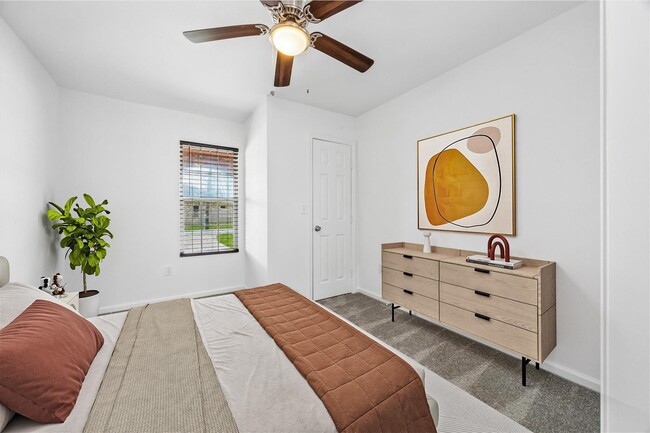 Building Photo - 609 Avenue M