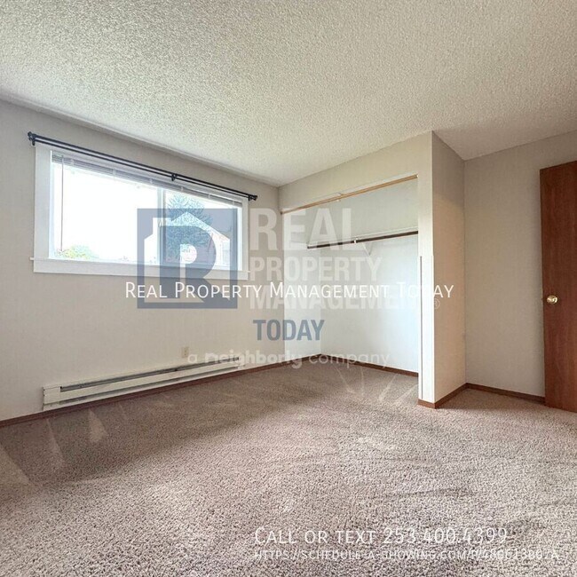 Building Photo - 6115 Glen Mary Ln SE