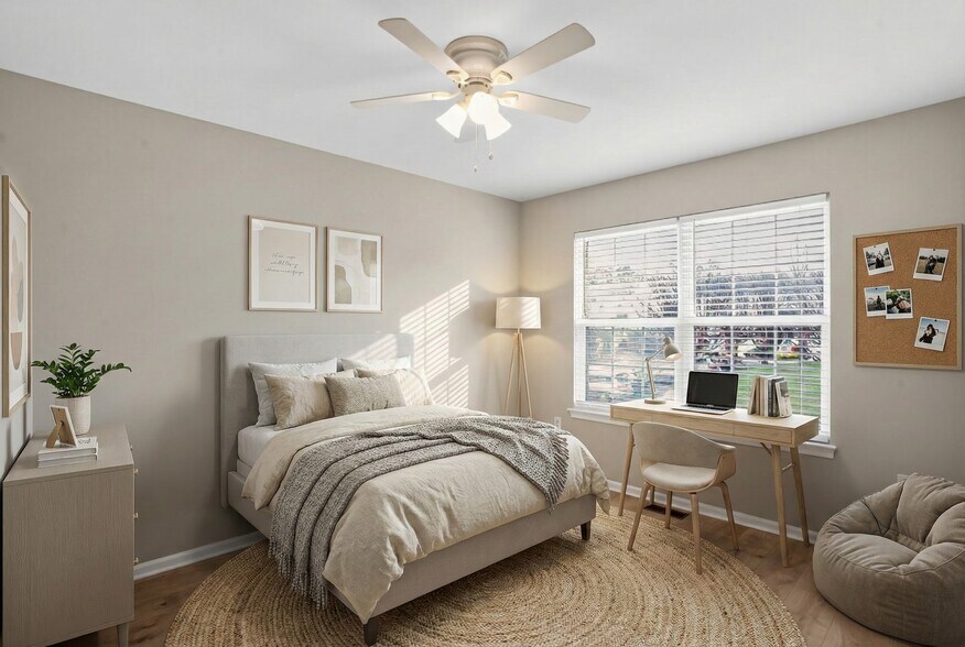 Building Photo - 2801 Harvard Ct