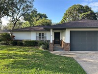 Building Photo - 2412 Davis Cir