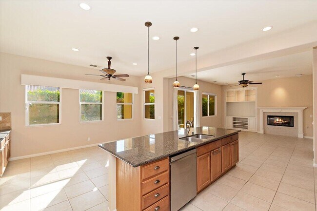 Building Photo - 80215 Queensboro Dr