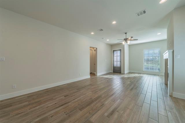 Building Photo - 526 Callum Pkwy