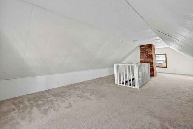 Building Photo - 4556 S Chelsea Ln